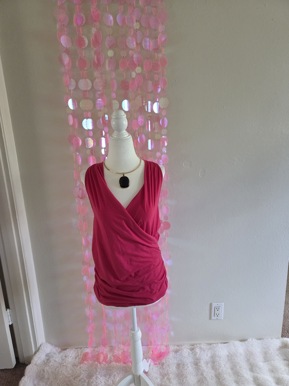 VENUS Magenta Sleeveless Surplice Camisole - Picture 2 of 7